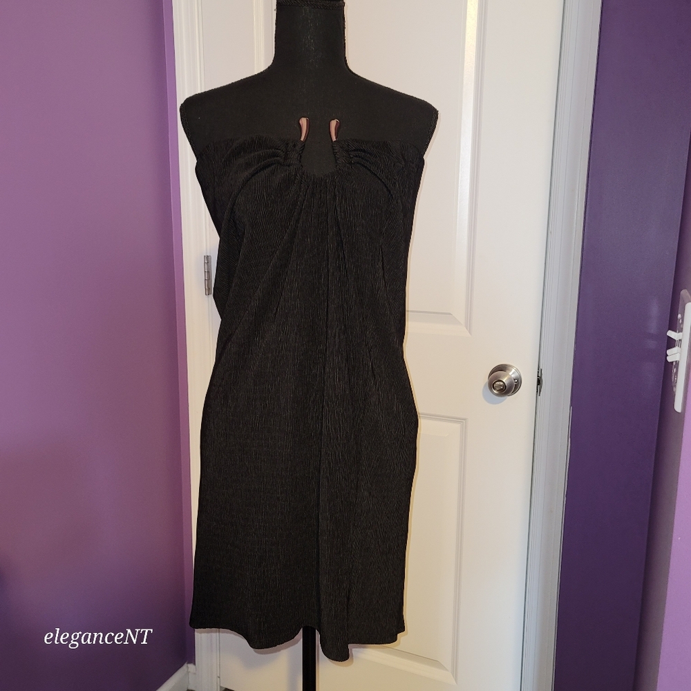 H&M Black Strapless Dress with Horse shoe shaped front Sz: M NWT